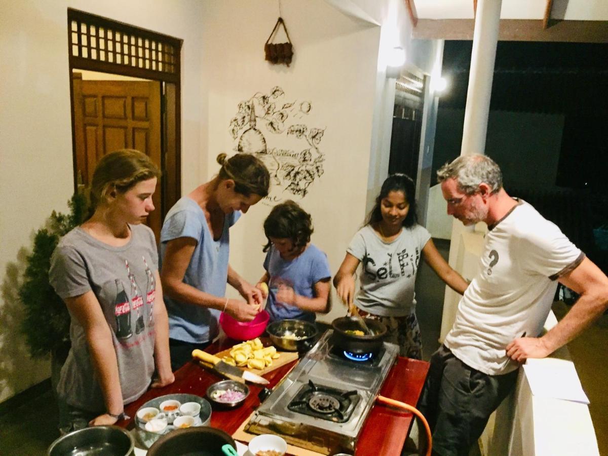 Sweet Home Tourist Rest, Cooking Classes & Tours Anuradhapura Luaran gambar